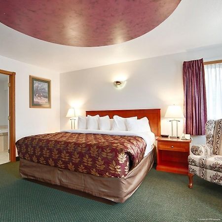 White Wolf Inn Hinton Exterior foto