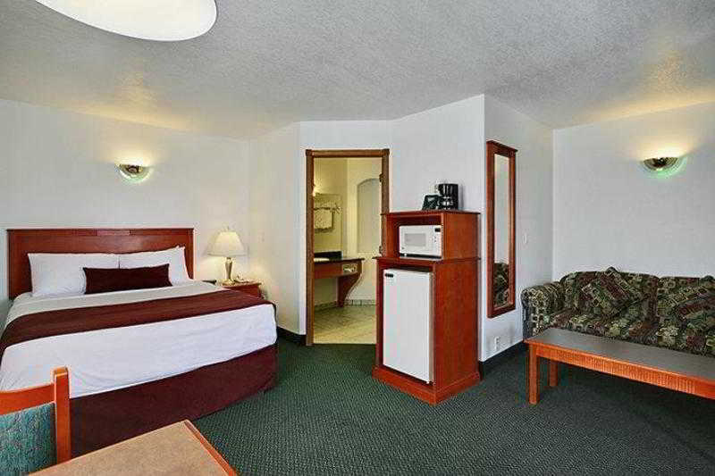 White Wolf Inn Hinton Habitación foto